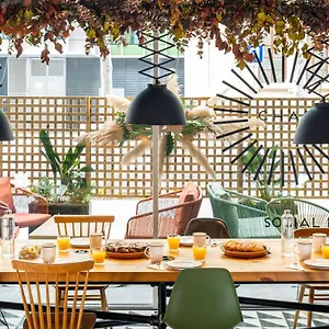 Ibis Plaza Glories 22@ Spanien