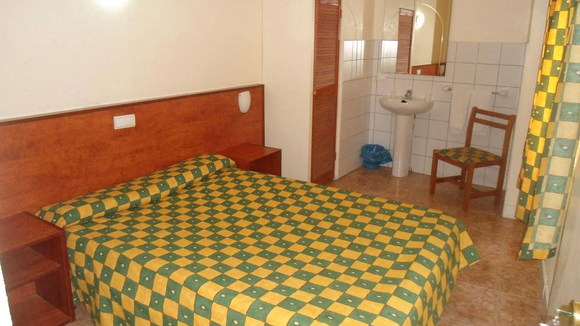 Apuntadores 8 Πάλμα ντε Μαγιόρκα Πανσιόν